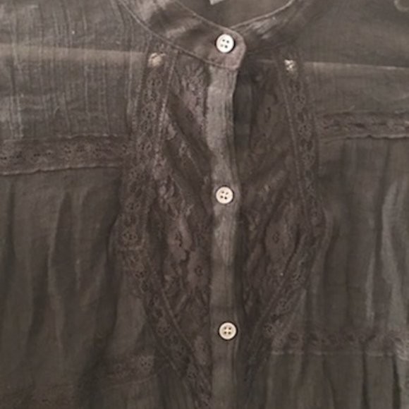🍁5/30$!! EUC Lace FANG Button Down Black Shirt - Picture 4 of 11
